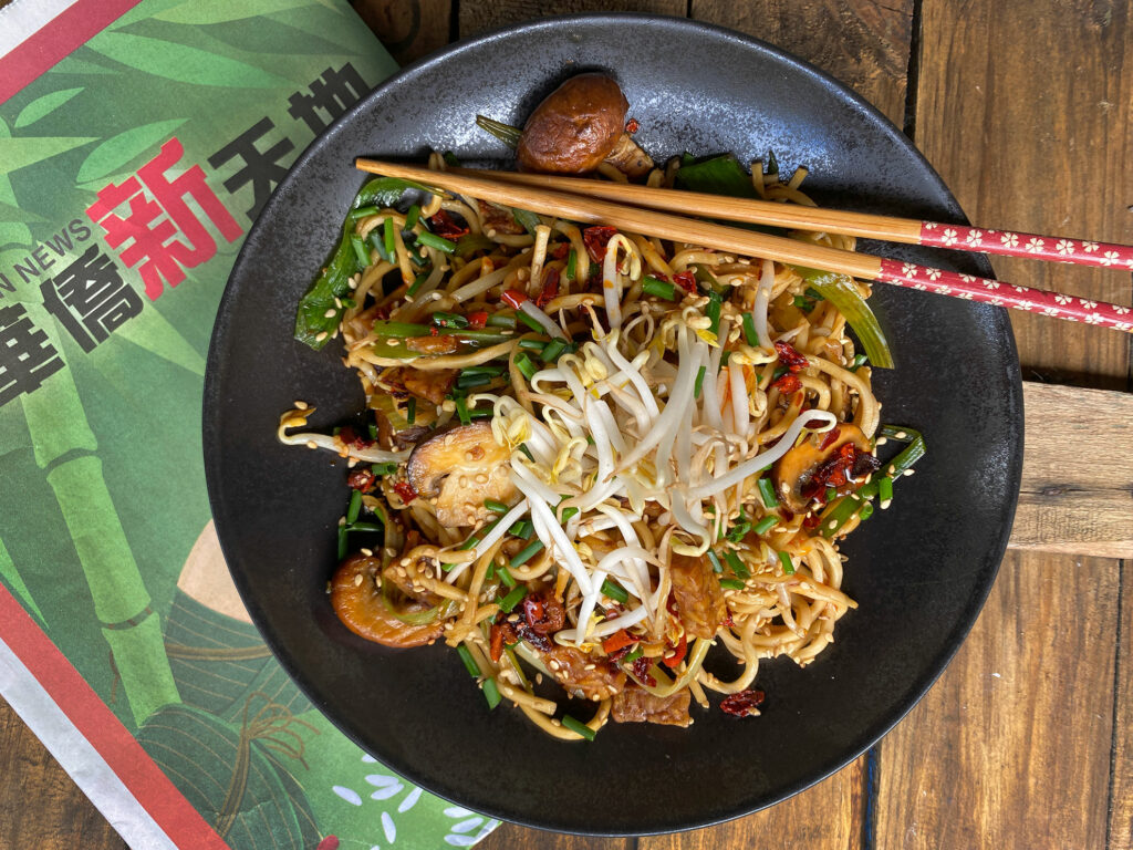 Chow-Mein-Noodles-Hong-Kong-Style