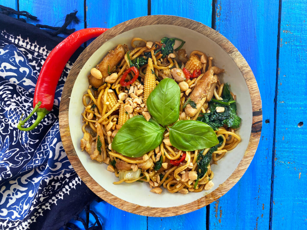 Thai-Drunken-Noodles-Bangkok-Streetfood