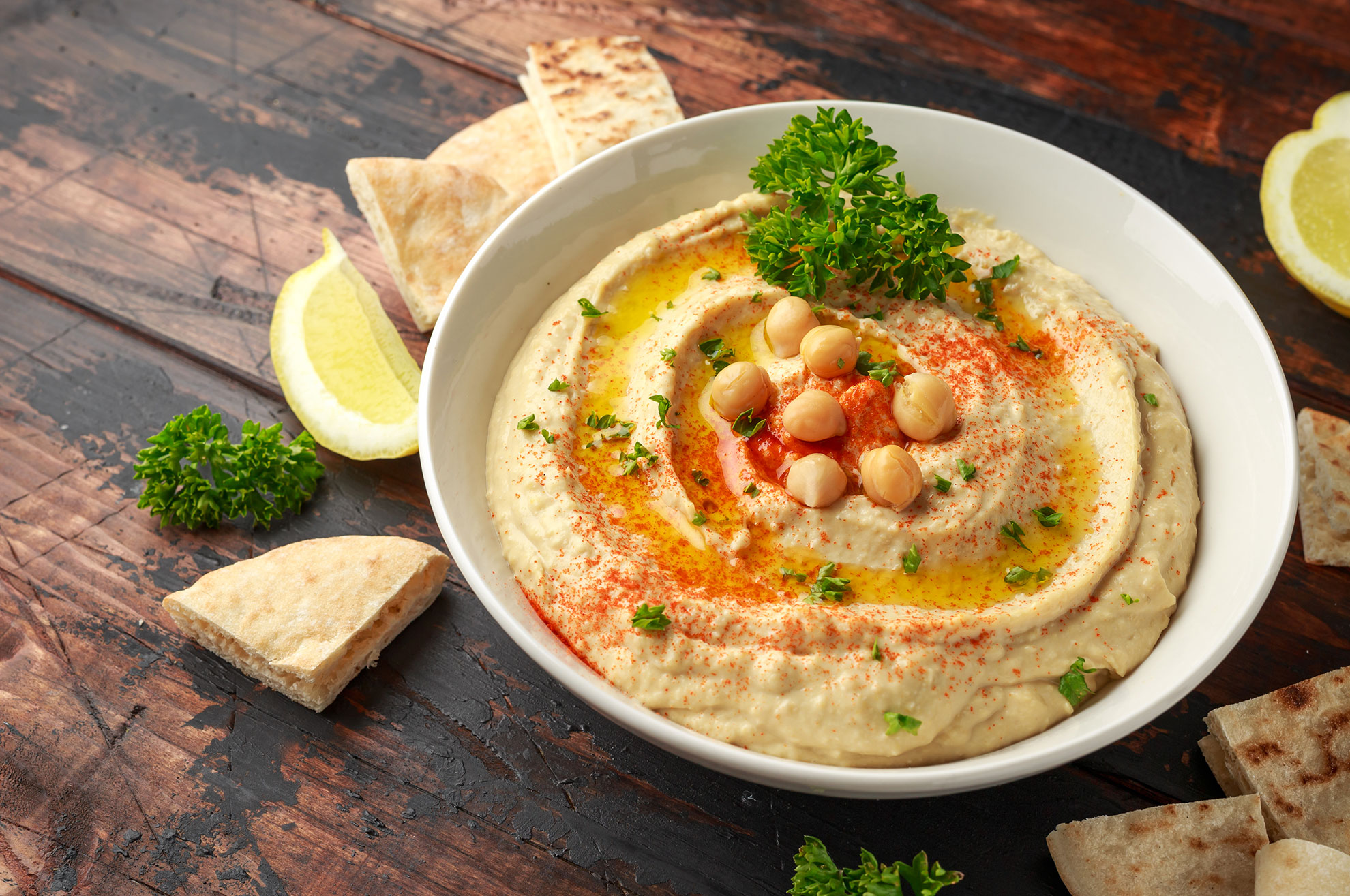 Authentieke-hummus-van-kikkererwten-en-olijfolie