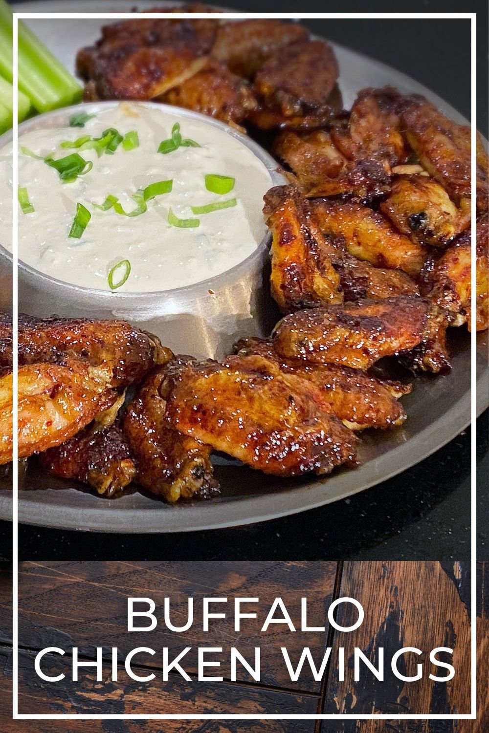 USA Buffalo Chicken Wings met blue cheese dip