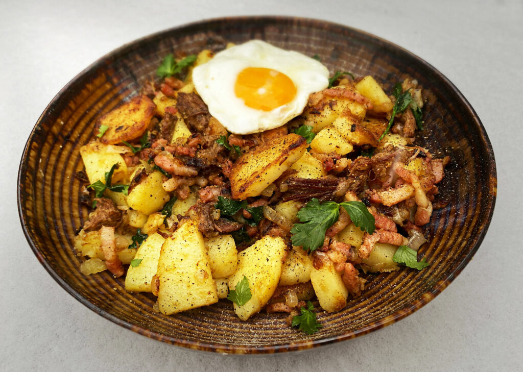 Tiroler-Grostl-met-aardappel-spek-ui-en-ei