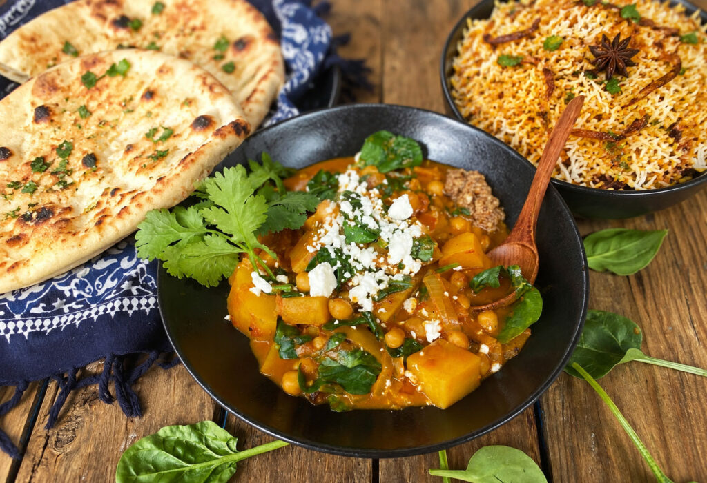 CHANA-SAAG-MASALA INDIASE SPINAZIE KIKKERERWTEN CURRY