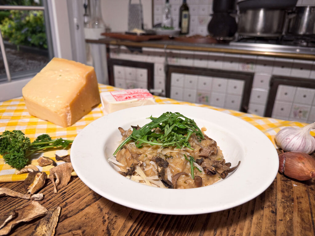 romige risotto met champignons en geraspte parmigiano